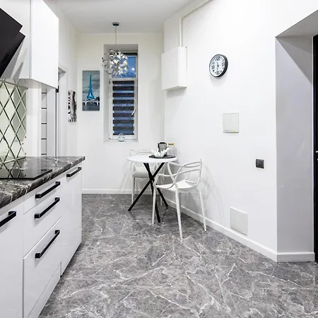 Romari городоцька 5 оперний театр Apartman *