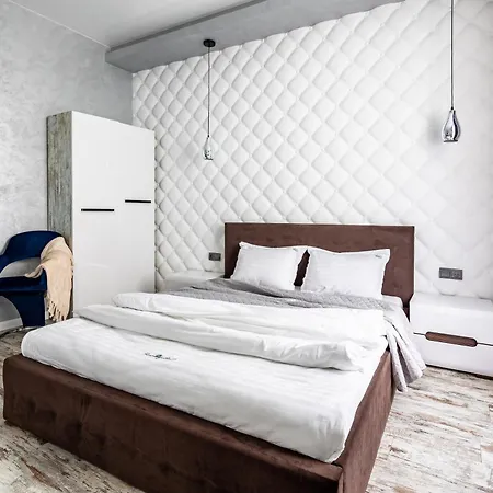 Romari городоцька 5 оперний театр